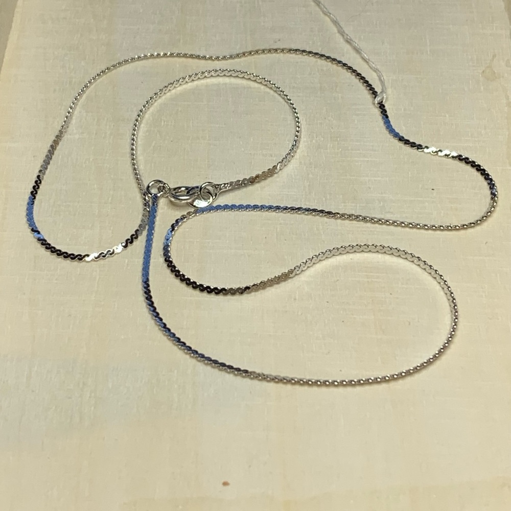 NIB STG SILVER solid flat serpentine chain Vintage 18”